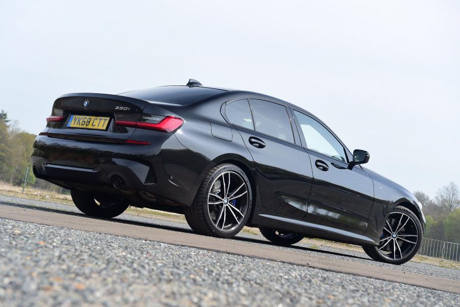  BMW 330i M Sport (G20) 2019 года  (UK) (фото 3 из 15)